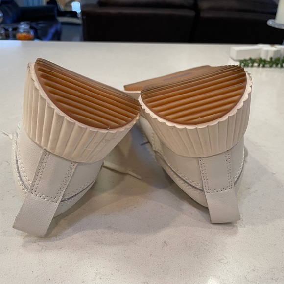 Dolce Vita White Sneakers - Picture 6 of 7